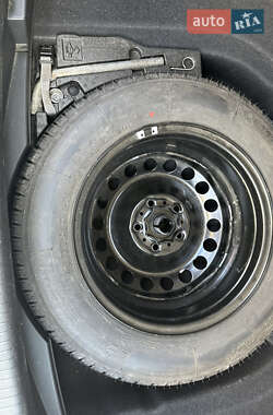 Хэтчбек Volkswagen Golf 2013 в 