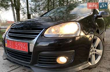 Хетчбек Volkswagen Golf 2005 в Надвірній