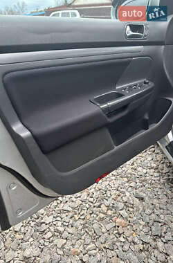 Универсал Volkswagen Golf 2010 в 