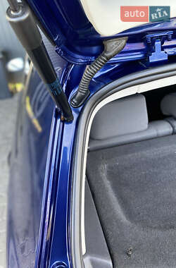 Хэтчбек Volkswagen Golf 2005 в 