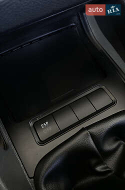 Хэтчбек Volkswagen Golf 2005 в 