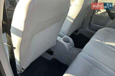 Хетчбек Volkswagen Golf 2005 в 
