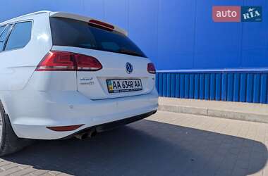 Универсал Volkswagen Golf 2014 в 