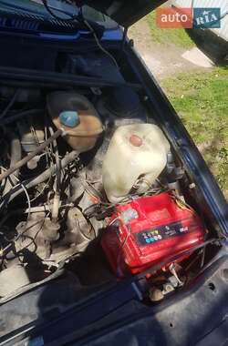 Хетчбек Volkswagen Golf 1988 в 