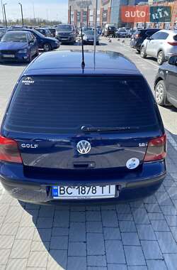 Хэтчбек Volkswagen Golf 2001 в 