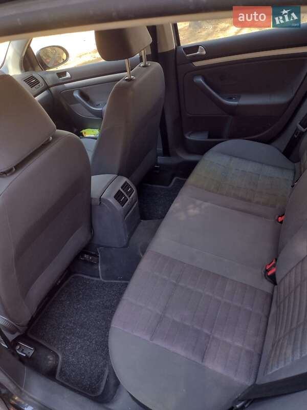 Хетчбек Volkswagen Golf 2007 в Рожище