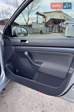 Універсал Volkswagen Golf 2008 в 