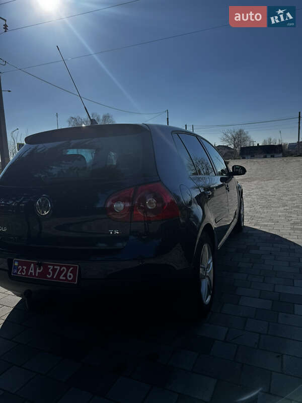 Хэтчбек Volkswagen Golf 2008 в Староконстантинове
