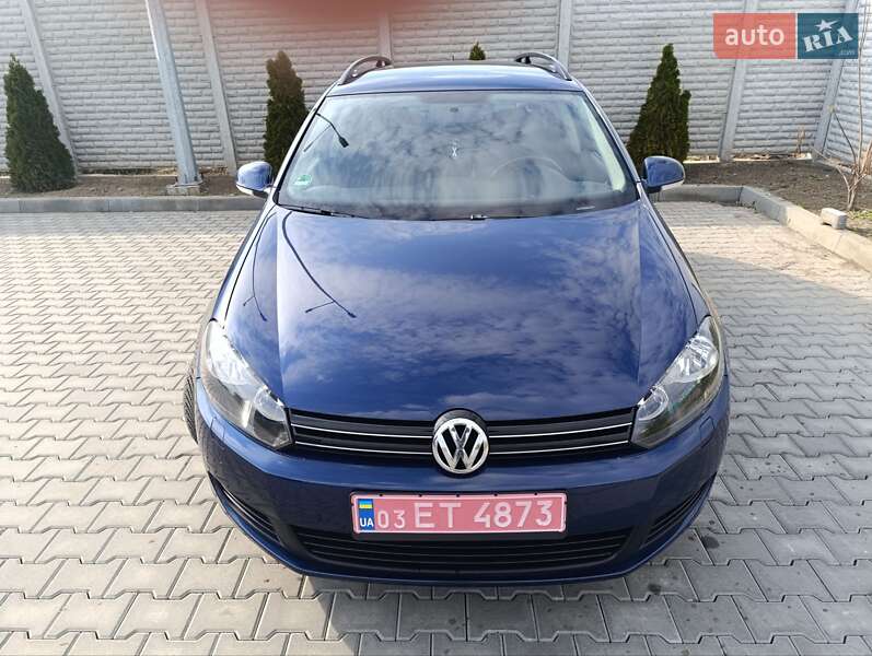 Універсал Volkswagen Golf 2011 в 