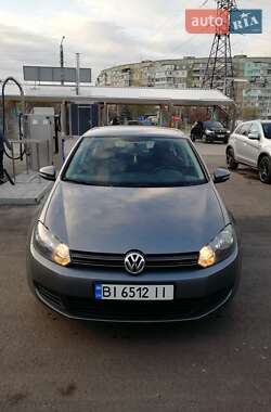 Хэтчбек Volkswagen Golf 2009 в 