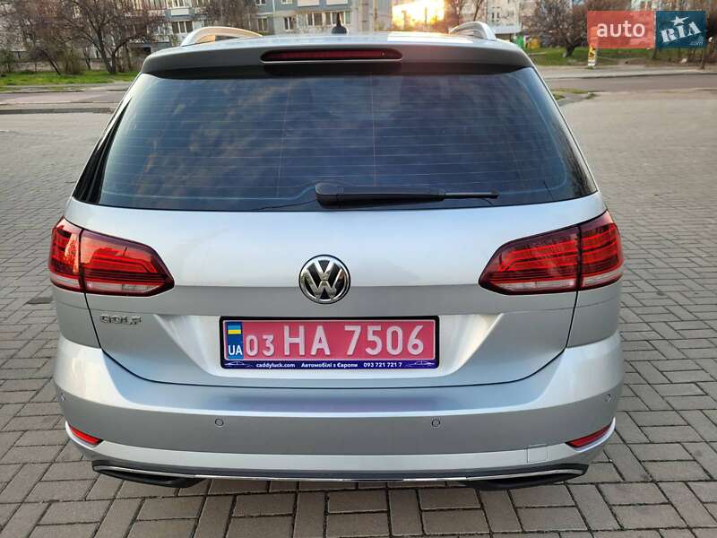 Универсал Volkswagen Golf 2018 в Черкассах