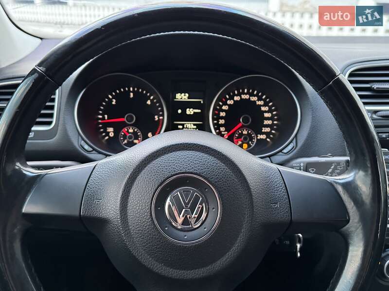 Универсал Volkswagen Golf 2010 в Харькове