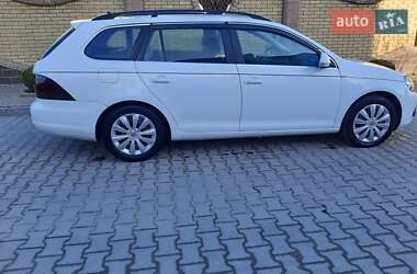Універсал Volkswagen Golf 2011 в 