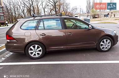 Универсал Volkswagen Golf 2011 в 