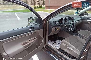 Универсал Volkswagen Golf 2011 в 