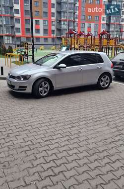 Хетчбек Volkswagen Golf 2014 в Хмельницькому