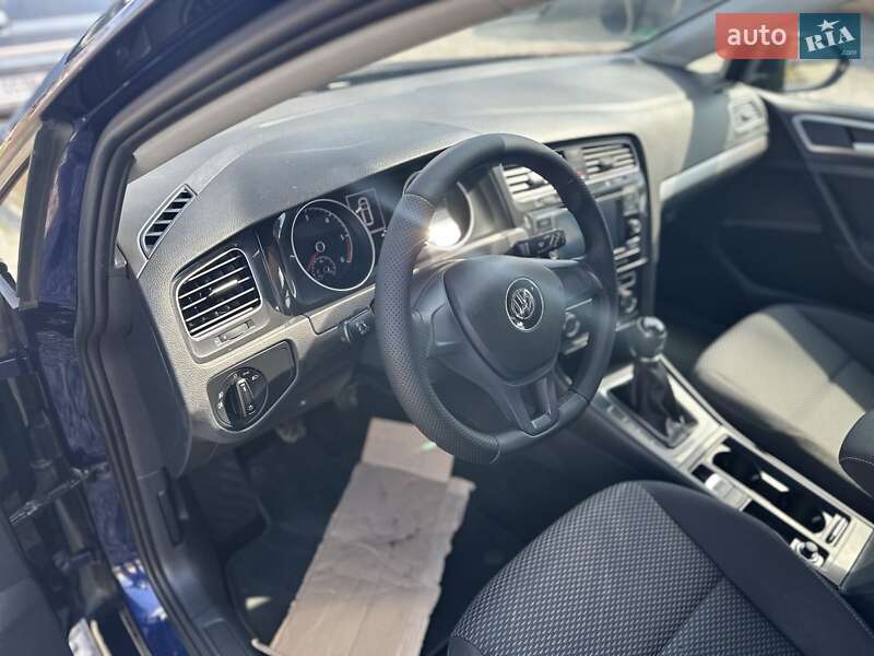 Универсал Volkswagen Golf 2018 в Кривом Роге