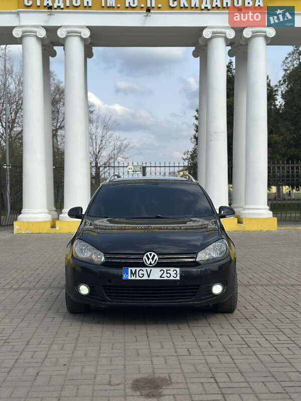 Универсал Volkswagen Golf 2011 в Славянске