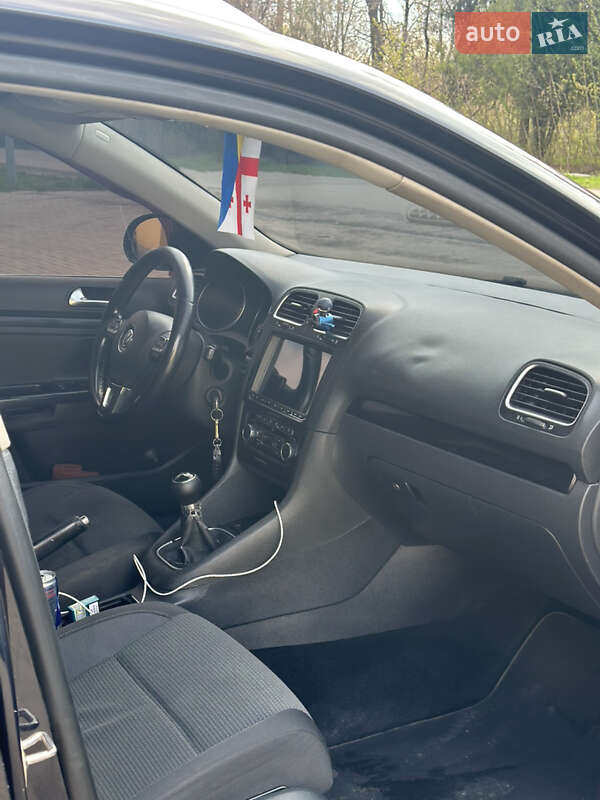 Универсал Volkswagen Golf 2011 в Славянске