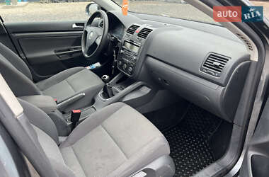 Универсал Volkswagen Golf 2009 в 