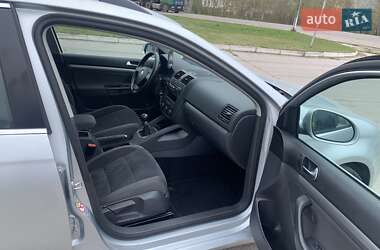 Универсал Volkswagen Golf 2009 в 