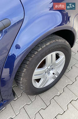 Универсал Volkswagen Golf 2001 в 