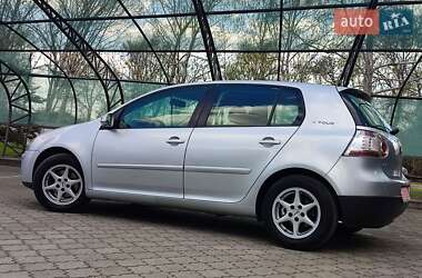 Хэтчбек Volkswagen Golf 2008 в 
