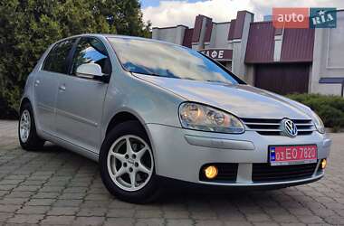 Хэтчбек Volkswagen Golf 2008 в 