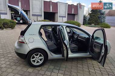 Хэтчбек Volkswagen Golf 2008 в 