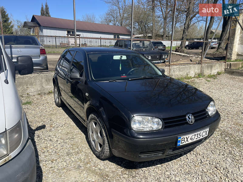 Хэтчбек Volkswagen Golf 2000 в Дунаевцах