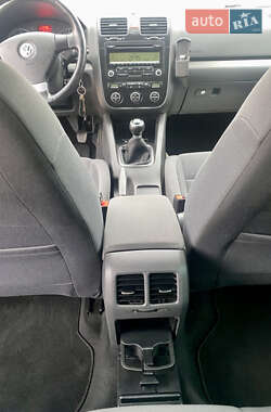 Универсал Volkswagen Golf 2009 в 