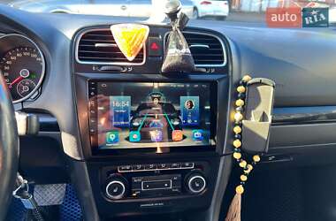 Универсал Volkswagen Golf 2011 в Чернигове