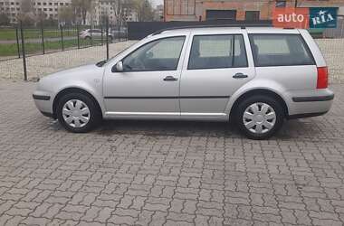 Универсал Volkswagen Golf 2001 в 