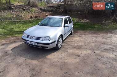 Хетчбек Volkswagen Golf 1998 в 