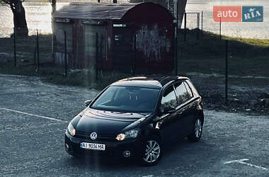 Хетчбек Volkswagen Golf 2011 в 