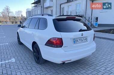 Универсал Volkswagen Golf 2010 в 