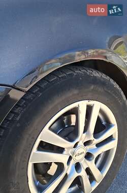 Хетчбек Volkswagen Golf 2006 в 