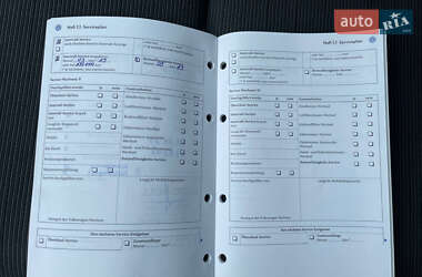 Хэтчбек Volkswagen Golf 2005 в 