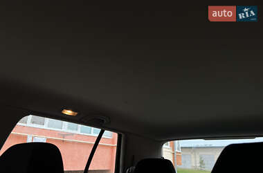 Хэтчбек Volkswagen Golf 2001 в 