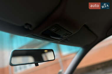 Хэтчбек Volkswagen Golf 2001 в 