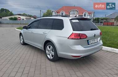Універсал Volkswagen Golf 2013 в 
