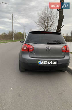 Хэтчбек Volkswagen Golf 2006 в 