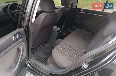 Хэтчбек Volkswagen Golf 2006 в 