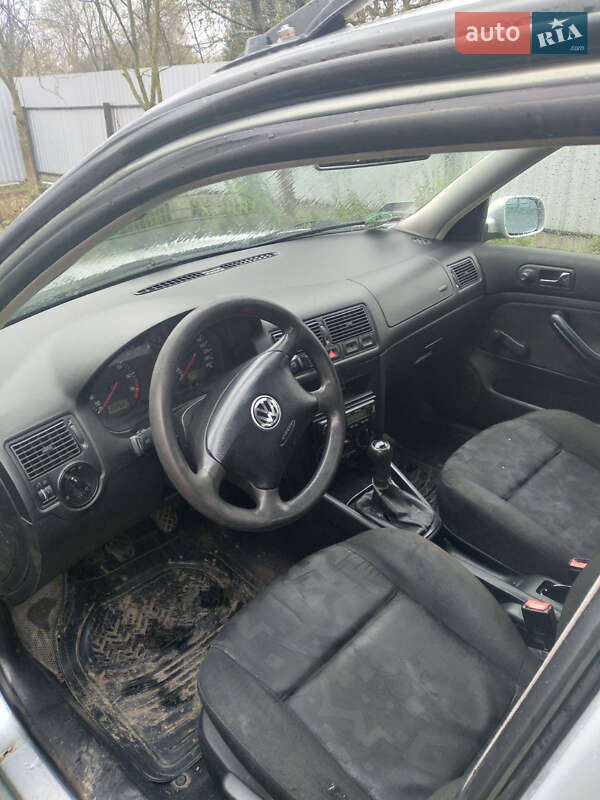 Універсал Volkswagen Golf 1999 в Коломиї
