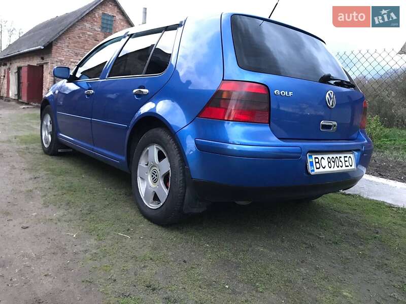 Хэтчбек Volkswagen Golf 1999 в Львове