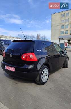 Хэтчбек Volkswagen Golf 2007 в 