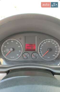 Хэтчбек Volkswagen Golf 2007 в 