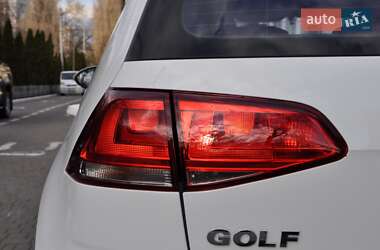 Хэтчбек Volkswagen Golf 2013 в 