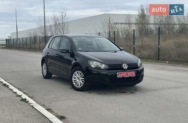 Хэтчбек Volkswagen Golf 2009 в Коростене