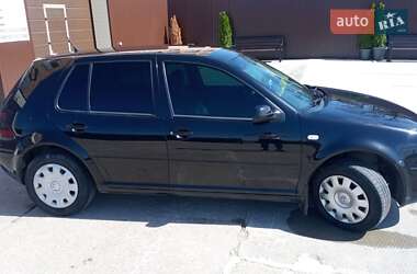 Хэтчбек Volkswagen Golf 1999 в 
